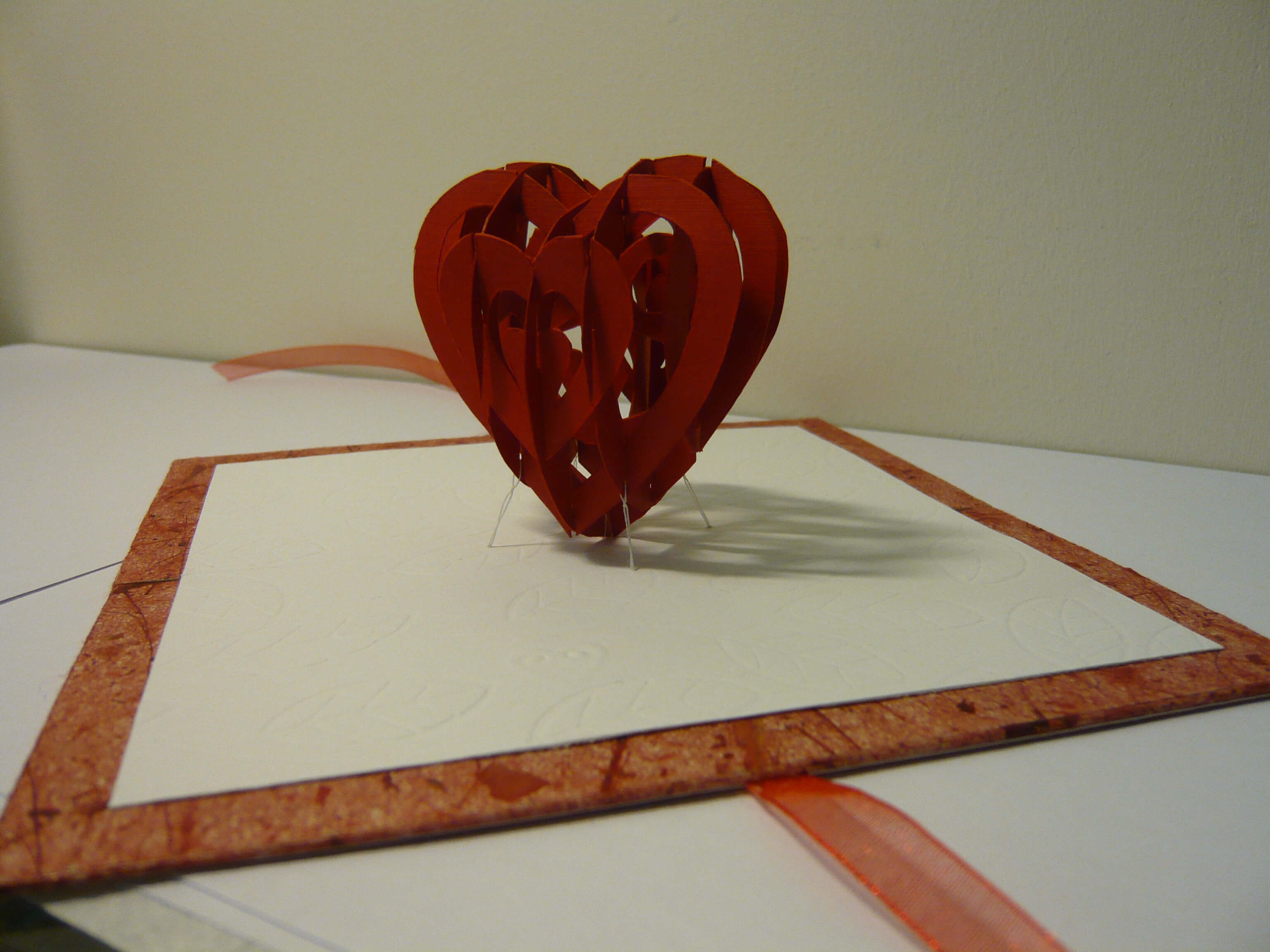 Создать сердце. Поделка сердце. Поделка объемное сердце. Объемное сердце из бумаги. Объемное сердце из картона.